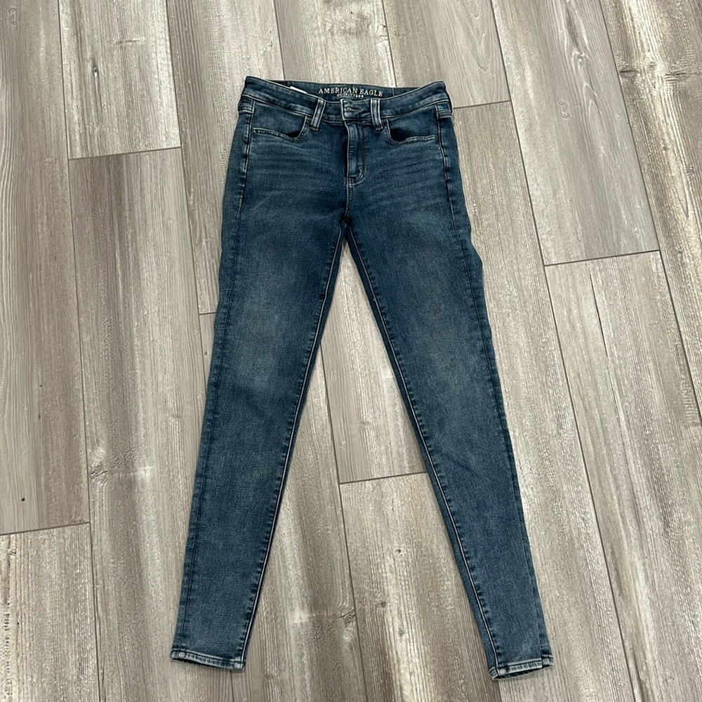 American Eagle skinny jeans